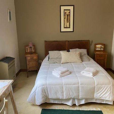 La Casona De Blanca Bed & Breakfast Balcarce Exterior photo