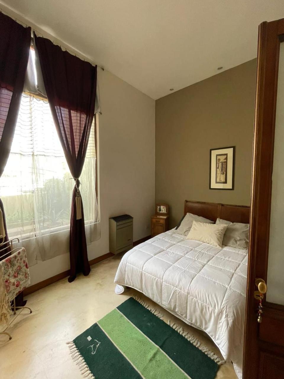 La Casona De Blanca Bed & Breakfast Balcarce Exterior photo